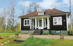 Отель Three-Bedroom Holiday home in Storebro  Сторебро